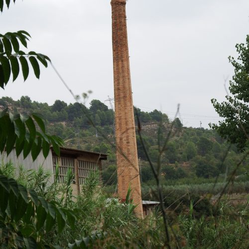 Papelera Ferrer antigua chimenea Papelera del Turche